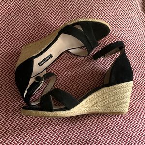 Nine West black wedge sandals